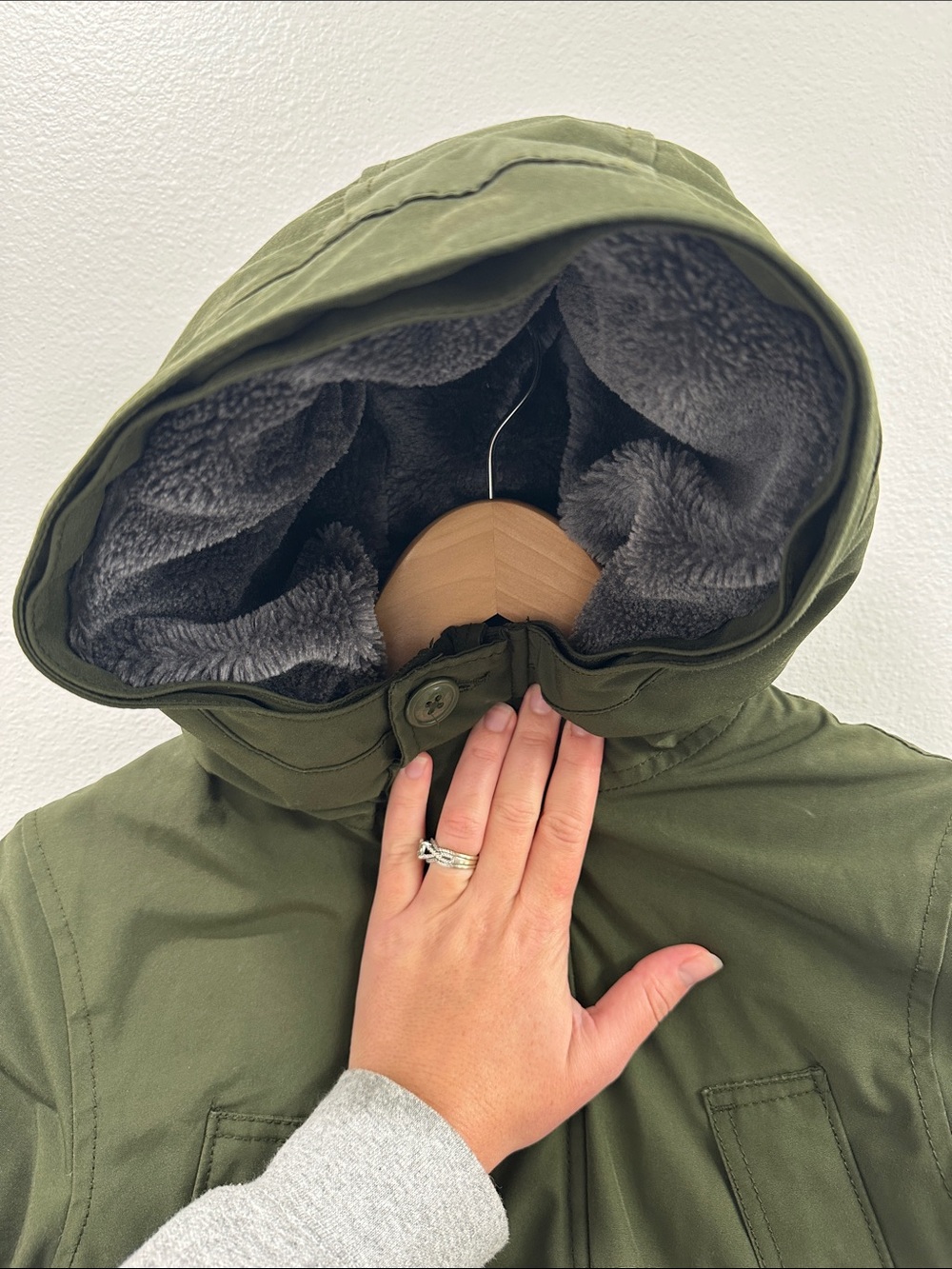 GAP Olive Green Hooded Kids Heavyweight Winter Parka Jacket - Picture 5 of 7
